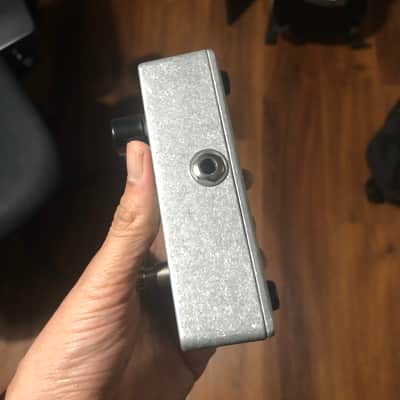 Electro-Harmonix Stereo Pulsar Analog Tremolo 2007 - Present - Blue image 6