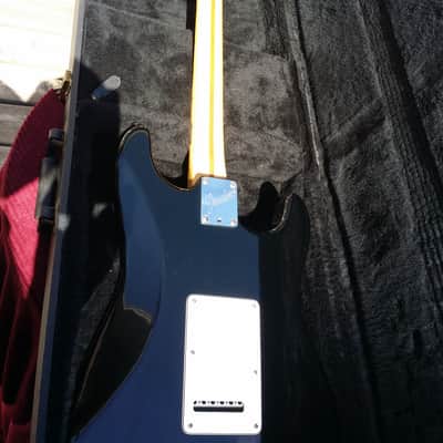 Vintage 1988 Fender Stratocaster & Case image 12