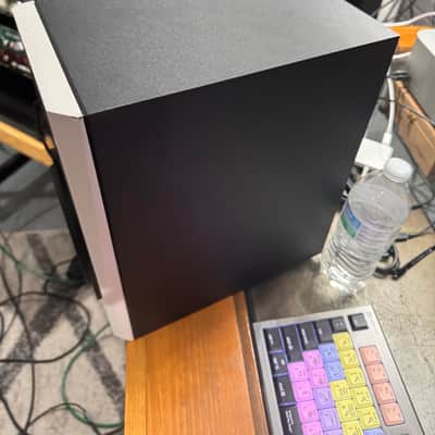 Dynaudio LYD 7 Active Nearfield Studio Monitor (Single) 2016 - 2019 - White image 10