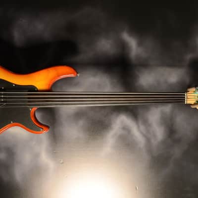 G&L 91 L5000 Fretless 5-String Bass Guitar With Origin image 1