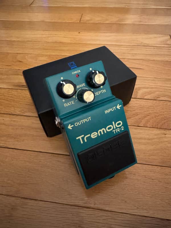 Boss TR-2 Tremolo image 1