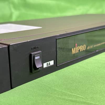 MiPro AD-707 UHF 4 Channel Antenna Divider Bild 2
