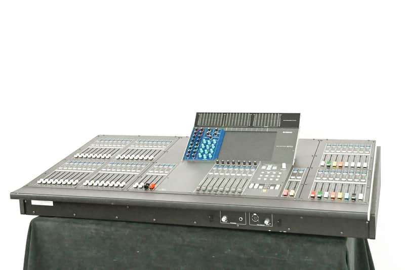 Yamaha M7CL-48 48-Channel Digital Audio Mixing Console CG014SJ *ASK FOR SHIPPING* image 1