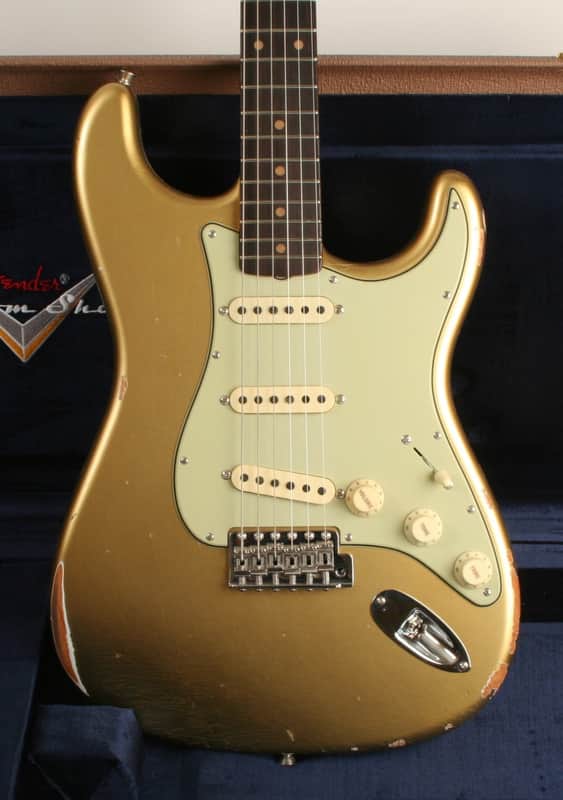 Fender Custom Shop Late 1962 Stratocaster Relic with Closet Classic Hardware Rosewood Fingerboard Aged Aztec Gold CZ577433 image 1