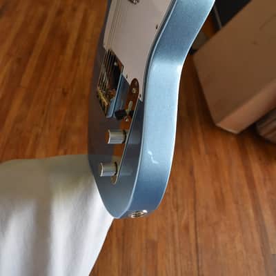 Larrivee Baker T, 2024, OHSC, Immaculate condition , Ice blue metallic image 5