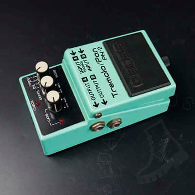 Boss PN-2 Tremolo/Pan (Silver Label) 1990 - 1995 - Green image 4