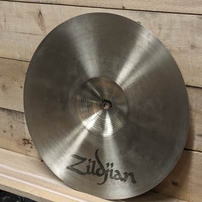 Zildjian 16" A Series Rock Crash Cymbal 1982 - 2012 - Traditional image 9
