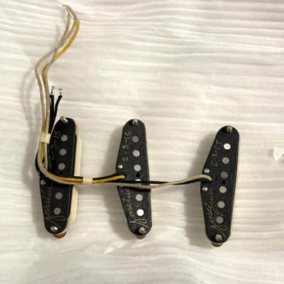 Fender Custom Shop Josefina Hand-Wound AGED / Relic Strat Pickup Set – RARE Custom Spec 7.4kΩ – Matched Output image 12