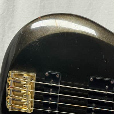 Ibanez MC924 mc 924 Musician 4-string Bass with Case - MIJ Made In Japan 1983 - Metallic Black image 4