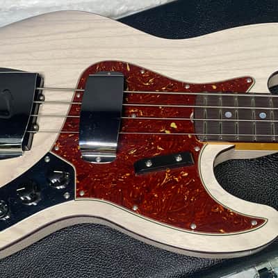 NEW! Fender Custom Shop '60 Jazz Bass DLX - Closet Classic Lacquer Aged White Blonde Finish - 8.9lbs - Ultra RARE! Authorized Dealer - G07630 image 3