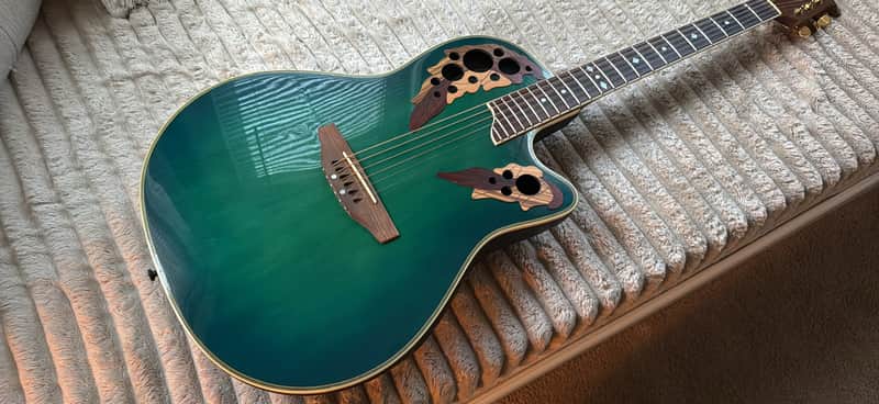 Ovation CS247 Celebrity Deluxe 1998 - 2001 - Sunburst