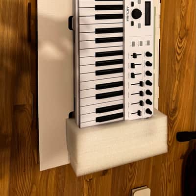 Arturia KeyLab Essential 49 MIDI Controller 2017 - Present - White image 3
