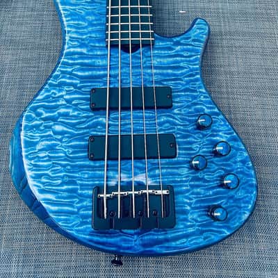 2023 Roscoe SKB3005 Quilted Maple Loaded image 2