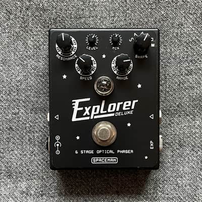 ギター Spaceman Effects / Explorer Spaceman Effects Explorer Deluxe - What To Know & Where To Buy