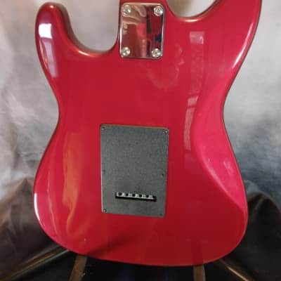 Hondo 2 Stratocaster Style Electric Guitar 1990s - Red image 13