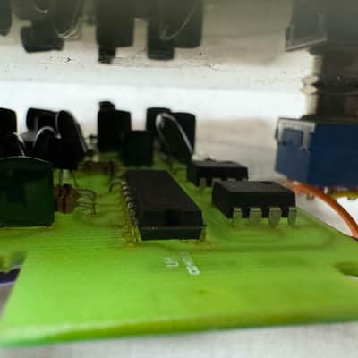 Electro-Harmonix Octave Multiplexer Sub-Octave Generator Pedal Reissue image 17