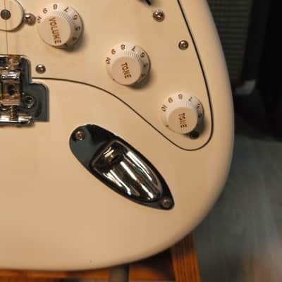 Fender Stratocaster 2022 Polaris White image 6