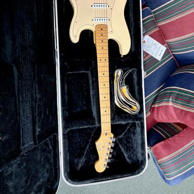 Fender Standard HSS Stratocaster 1998 - 2005 | Reverb