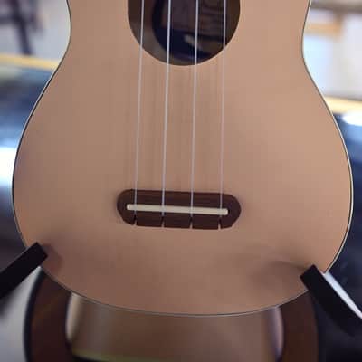 Fender Venice Soprano Ukulele 2017 - Present - Shell Pink image 5