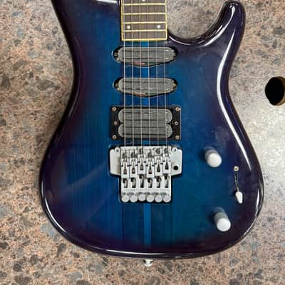 Mr. Potato Super Stratocaster -Blue Gloss over Wood Grain image 4