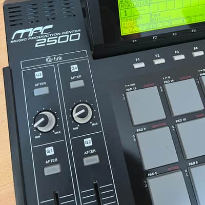 Akai MPC2500 Music Production Center 2005 - 2013 - Black image 8