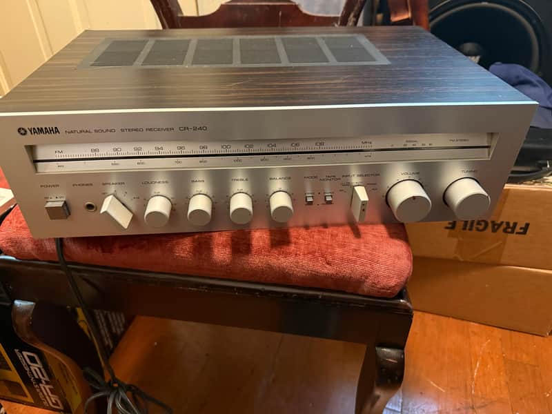 Yamaha Cr240 receiver - Silver image 1