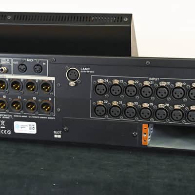 Yamaha LS9-32 32-Input Digital Mixing Console CG01VLQ image 10