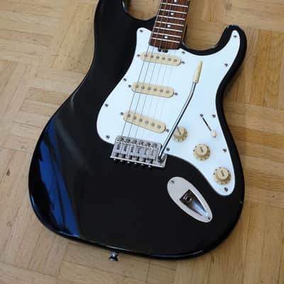 Musima Lead Star Stratocaster 1987 black - RARE communist made in East Germany - killer guitar image 3