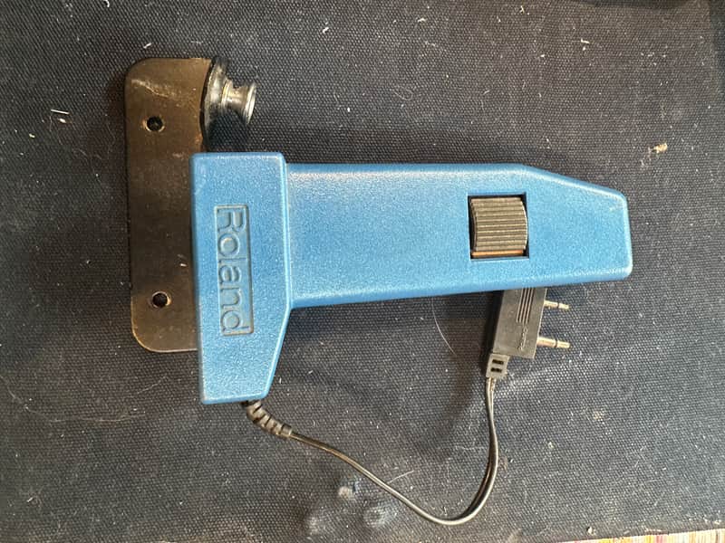 Roland MGS-1 mid-80s - Blue image 1