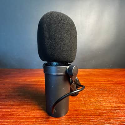 Shure SM7B Cardioid Dynamic Microphone 2001 - Present - Black image 3