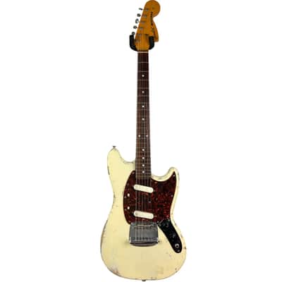 Fender Japan 69 Reissue Mustang 1993-1994 - Heavy Relic Vintage White image 3