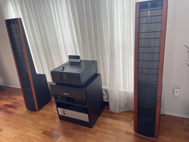 Martin Logan Aerius i Hybrid Electrostatic Loundspeaker System image 1