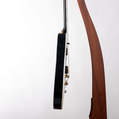 Gibson Les Paul Modern Supreme, Translucent Ebony Burst Satin | Demo image 6