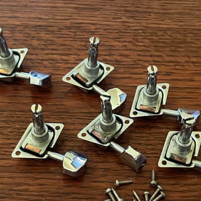 1970s set Fender guitar tuners Stratocaster Telecaster tuning pegs w/ screws and ferrules image 4