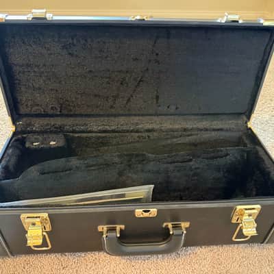 Yamaha YTR-6335HS Professional Heavyweight Bb Trumpet (Mint Condition) with Original Case & 16C4 Mouthpiece image 10