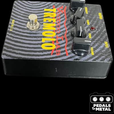 Voodoo Lab Tremolo 2010s - Black - X16599 image 4