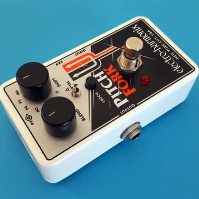 Electro-Harmonix Pitch Fork Polyphonic Pitch Shifter / Harmony Pedal 2014 - Present - Black / White / Red image 3