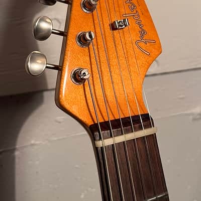 Fender American Vintage '62 Stratocaster 1990s - 3-Color Sunburst image 6