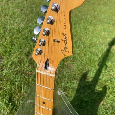 Fender Player Stratocaster 2018 - White w/ gigbag image 4
