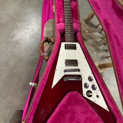 Gibson Lonnie Mack Flying V 1992 - Cherry image 2