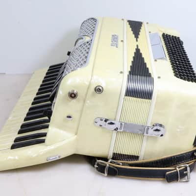Fiorino 41 Key 120 Bass Accordion Vintage image 3