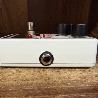 Electro-Harmonix Nano Big Muff Pi Distortion / Sustainer 2013 - Present - White / Black / Red image 5
