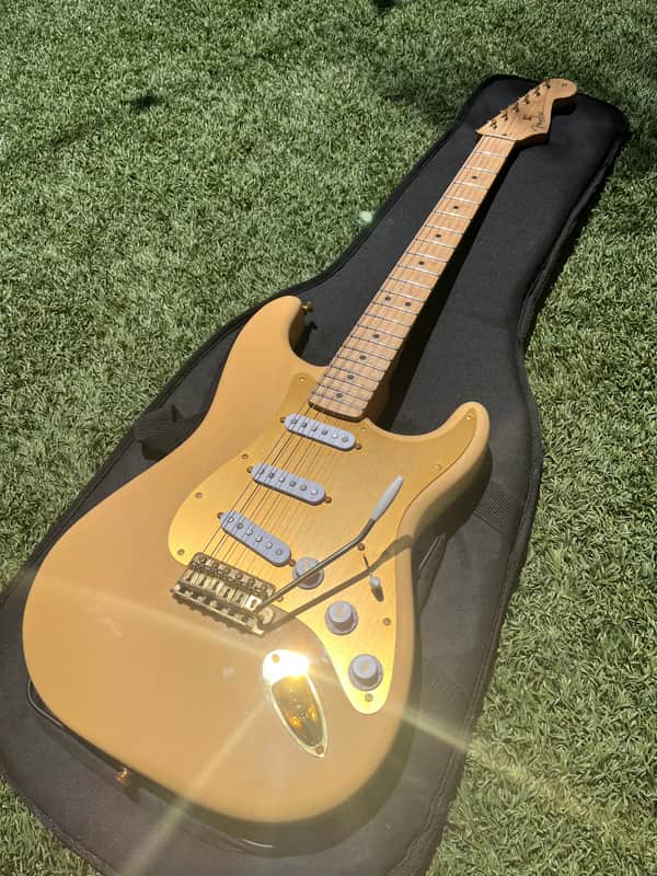 Fender Deluxe Stratocaster
