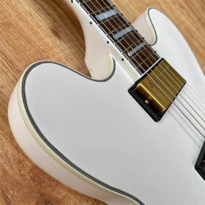 Epiphone Emily Wolfe "White Wolfe" Signature Sheraton Aged Bone White image 8