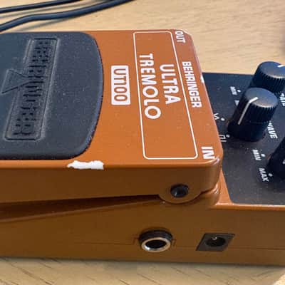 Behringer UT100 Ultra Tremolo 2000s - Brown image 5