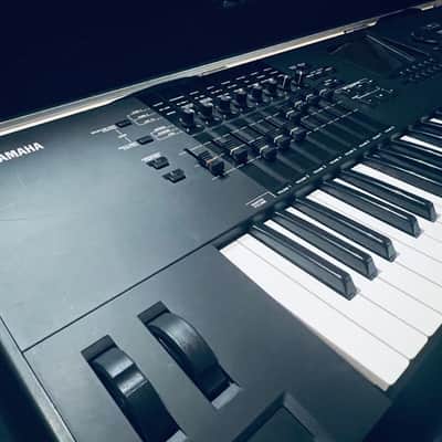 Yamaha Motif XF 7 Production Synthesizer Used image 2