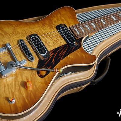 Powers Electric A-Type Select Flame in Wild Honey Burst image 2
