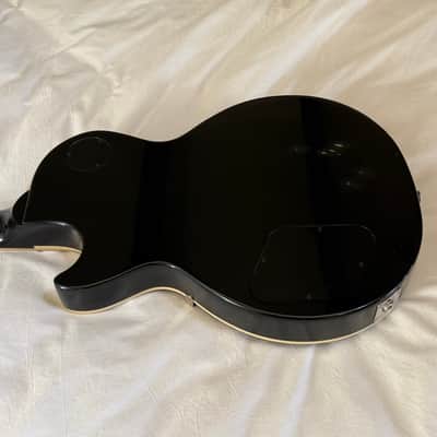 2023 Gibson Les Paul Standard - Ebony - Free Pro Setup image 11