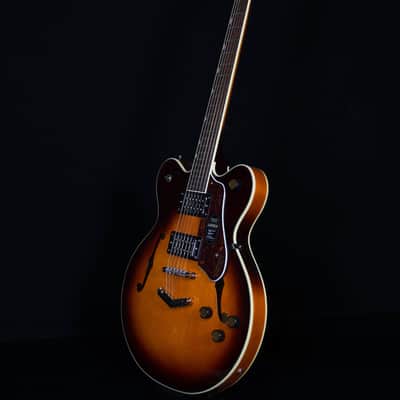Gretsch G2622 Streamliner Center Block Double-Cut with V-Stoptail, Laurel FB, Forge Glow image 6