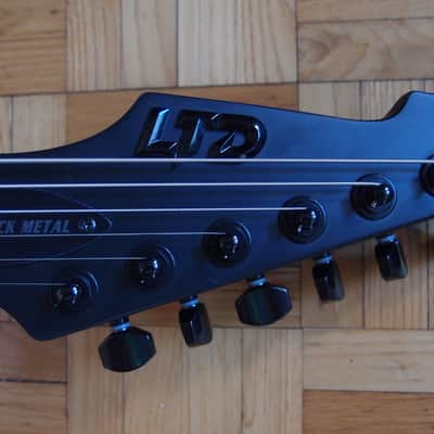 ESP LTD Phoenix Black Metal 2022 - Black Satin image 13